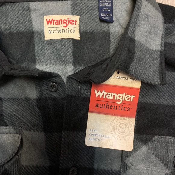 NWT! Wrangler Authentics Heavyweight Fleece - 2XL - Picture 4 of 4